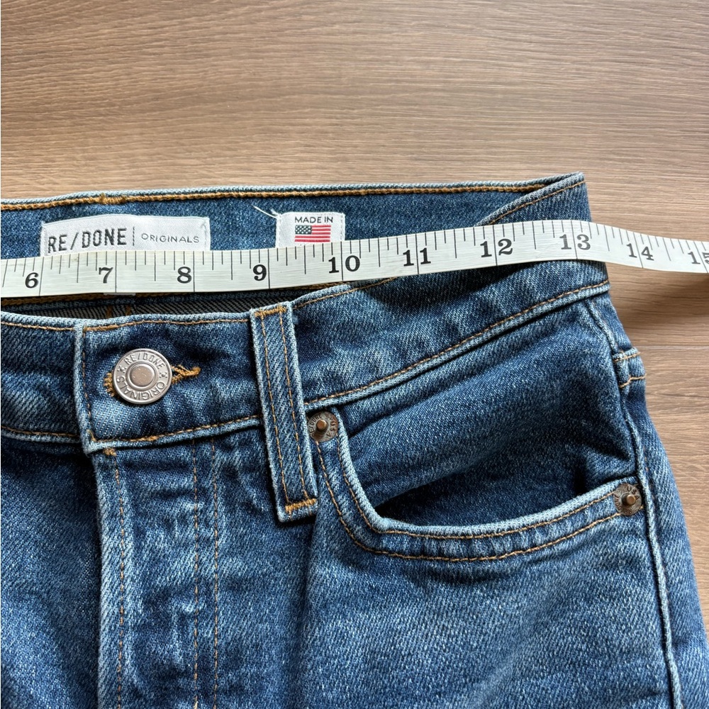 Re/Done Raw Hem Crop Straight Leg Jean - Picture 6 of 7